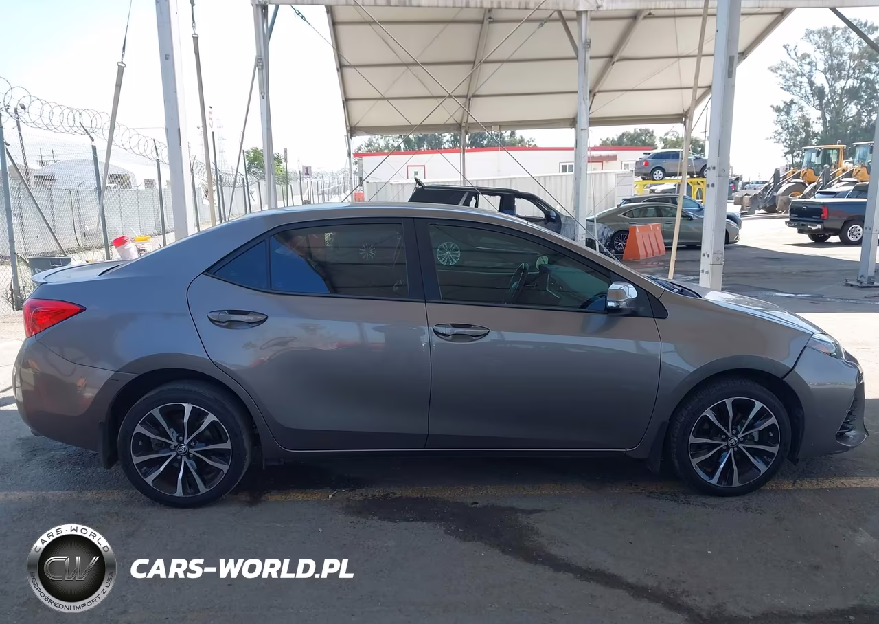 2018 Toyota Corolla Se VIN:5YFBURHE8JP787370 - 13