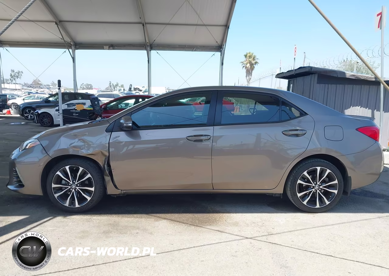 2018 Toyota Corolla Se VIN:5YFBURHE8JP787370 - 14