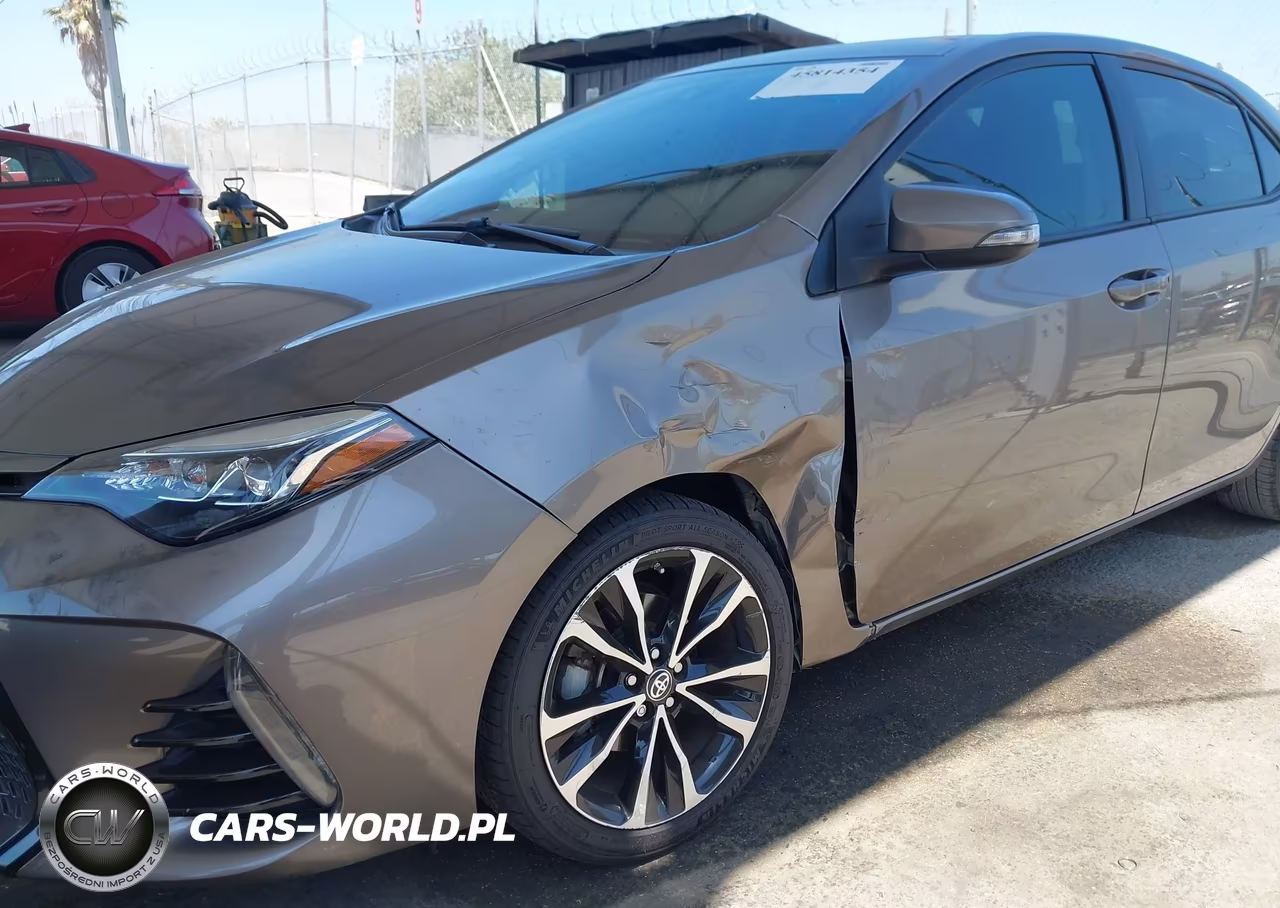 2018 Toyota Corolla Se VIN:5YFBURHE8JP787370 - 17