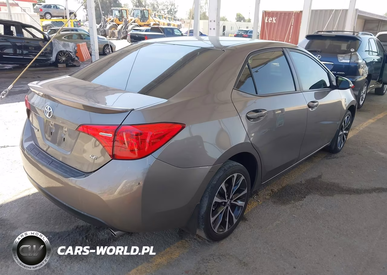 2018 Toyota Corolla Se VIN:5YFBURHE8JP787370 - 4