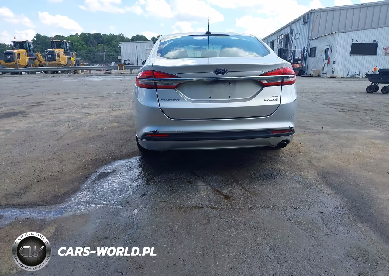 2018 Ford Fusion Hybrid Se VIN:3FA6P0LUXJR165436 - 17
