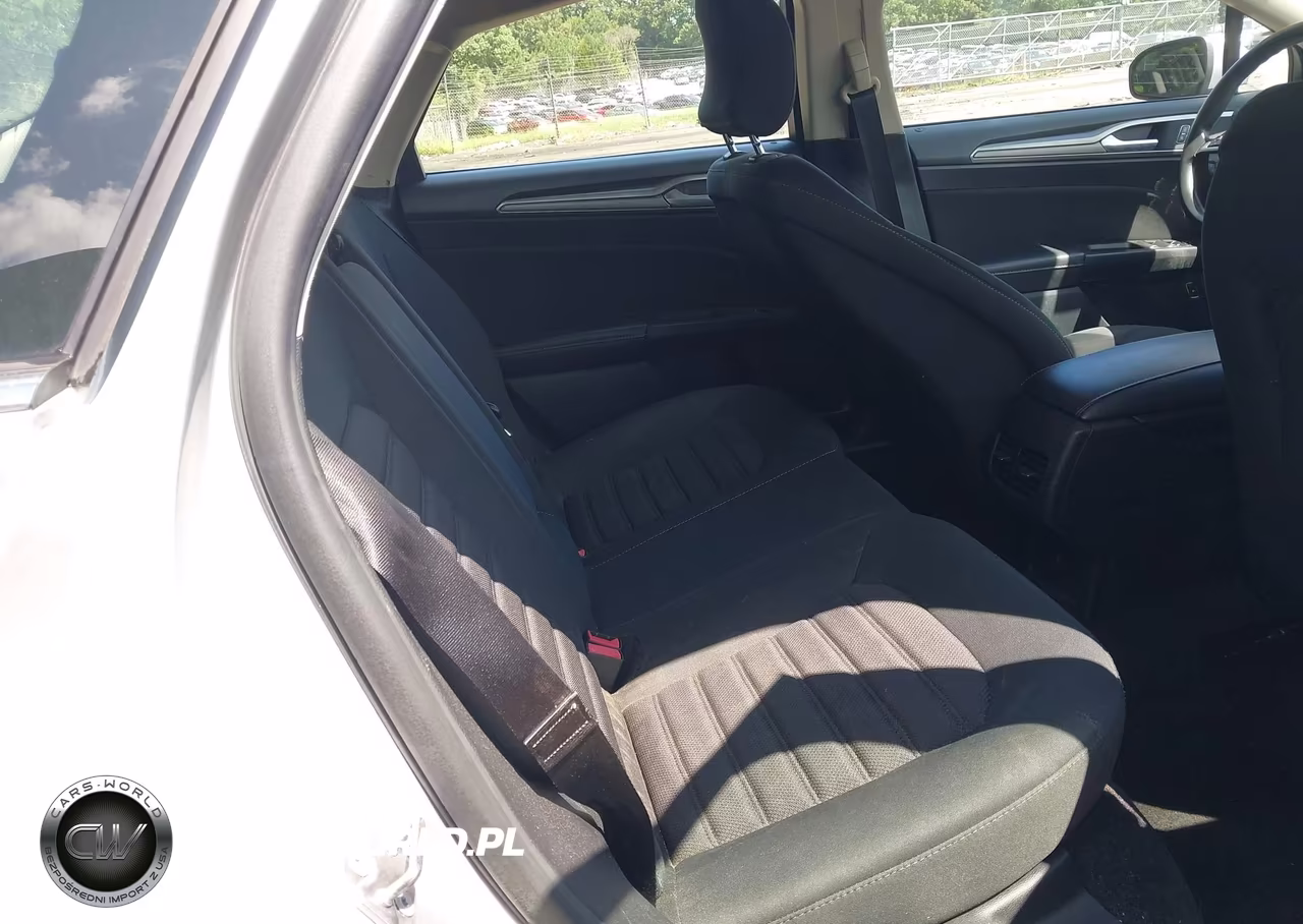 2018 Ford Fusion Hybrid Se VIN:3FA6P0LUXJR165436 - 8