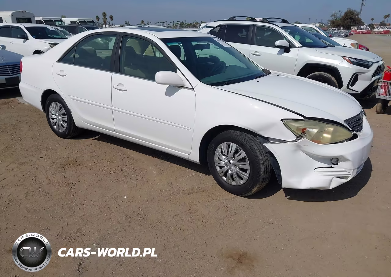 2003 Toyota Camry Le – zdjęcie 1 z 15