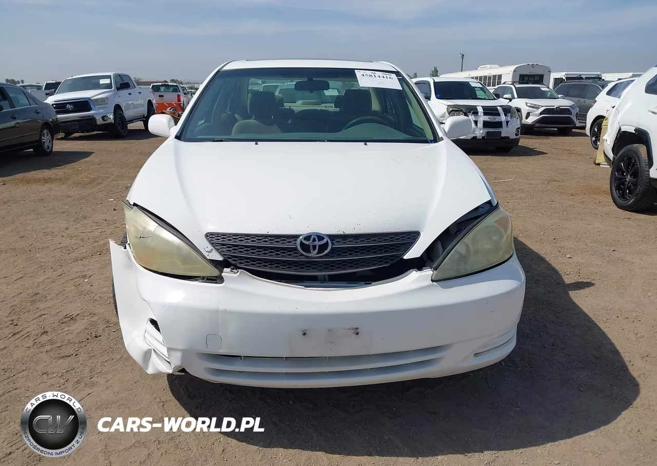 2003 Toyota Camry Le VIN:JTDBE32K630239129 - 11