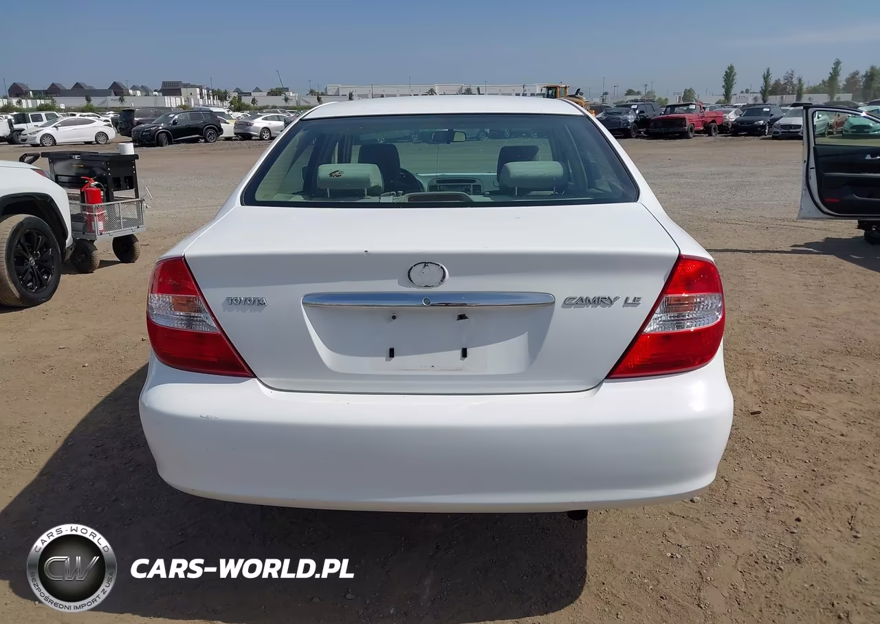 2003 Toyota Camry Le VIN:JTDBE32K630239129 - 15