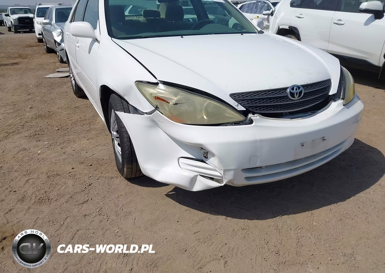 2003 Toyota Camry Le VIN:JTDBE32K630239129 - 6