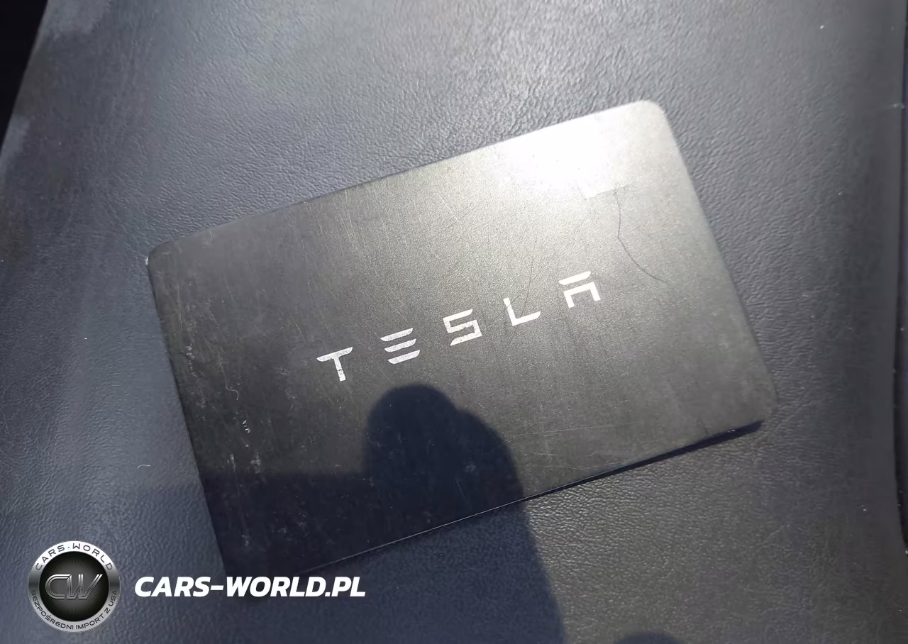 2023 Tesla Model Y Performance Dual Motor All-Wheel Drive VIN:7SAYGDEF3PF601016 - 11