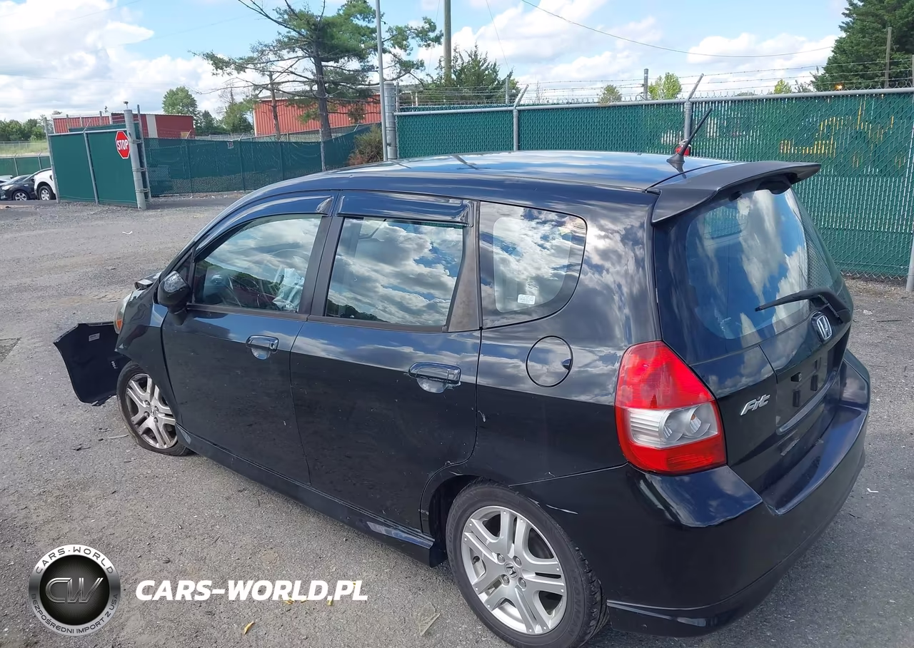2008 Honda Fit Sport VIN:JHMGD38658S002516 - 3
