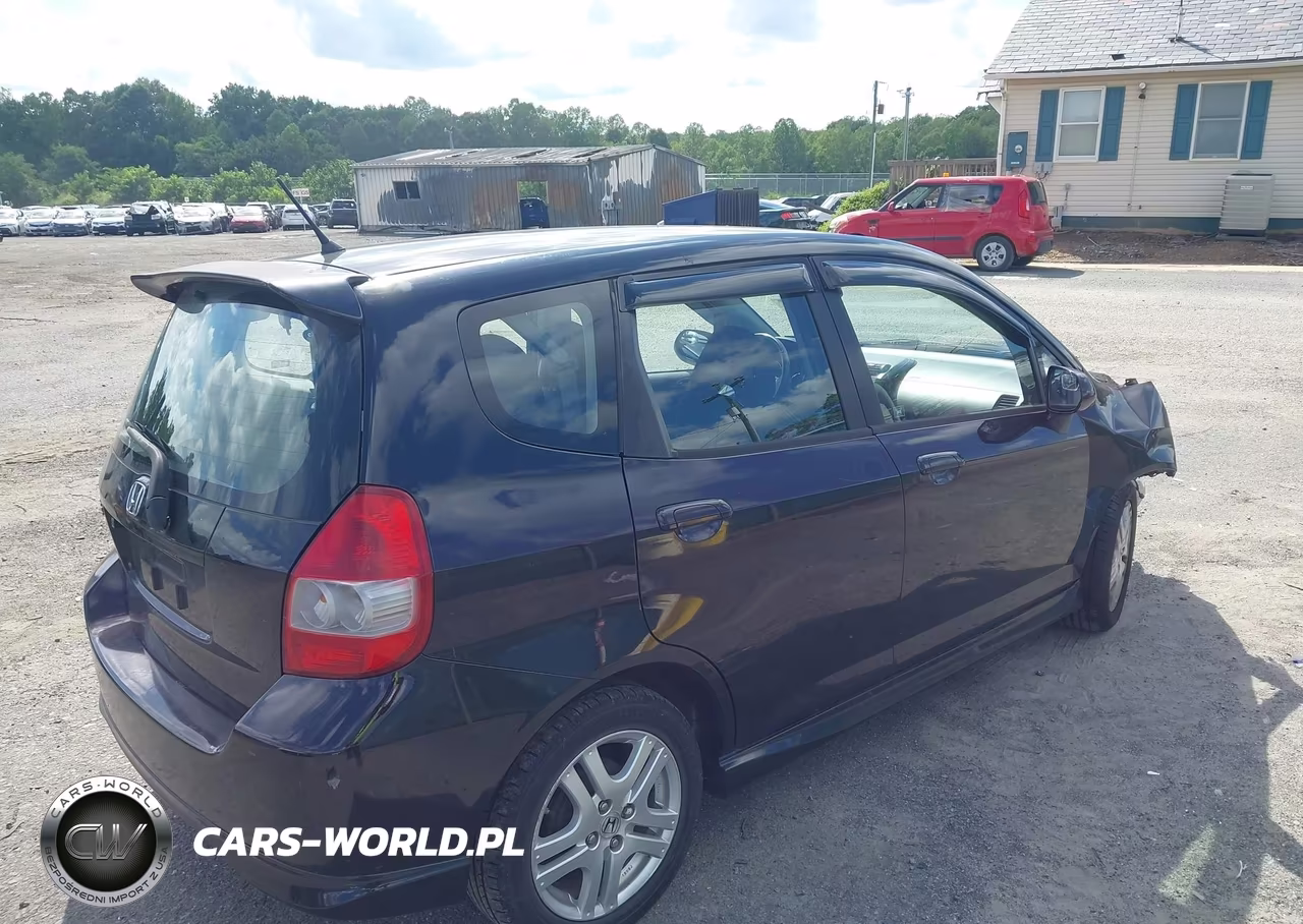 2008 Honda Fit Sport VIN:JHMGD38658S002516 - 4