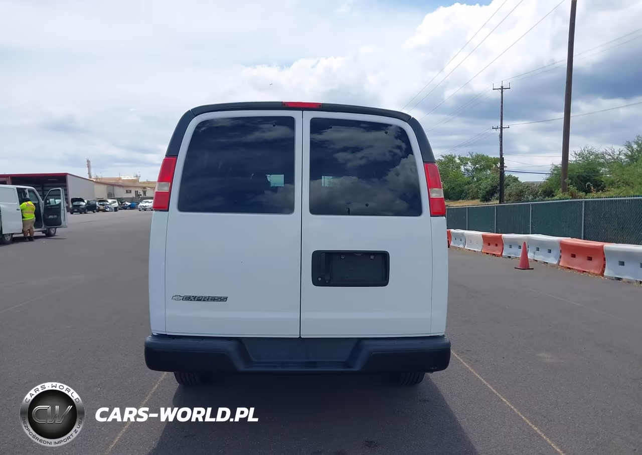 2018 Chevrolet Express 2500 Ls VIN:1GAWGEFG6J1282916 - 17