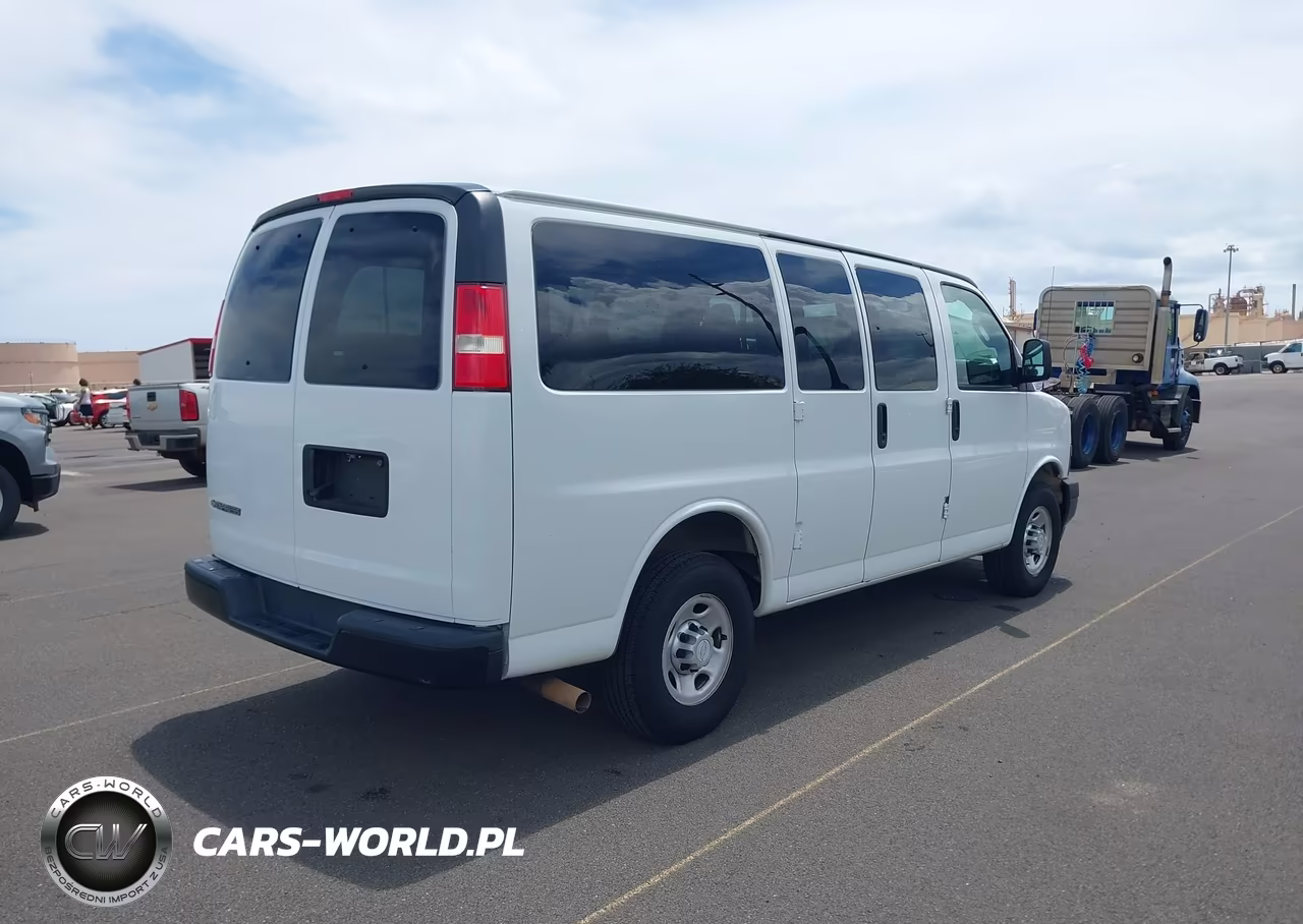 2018 Chevrolet Express 2500 Ls VIN:1GAWGEFG6J1282916 - 4