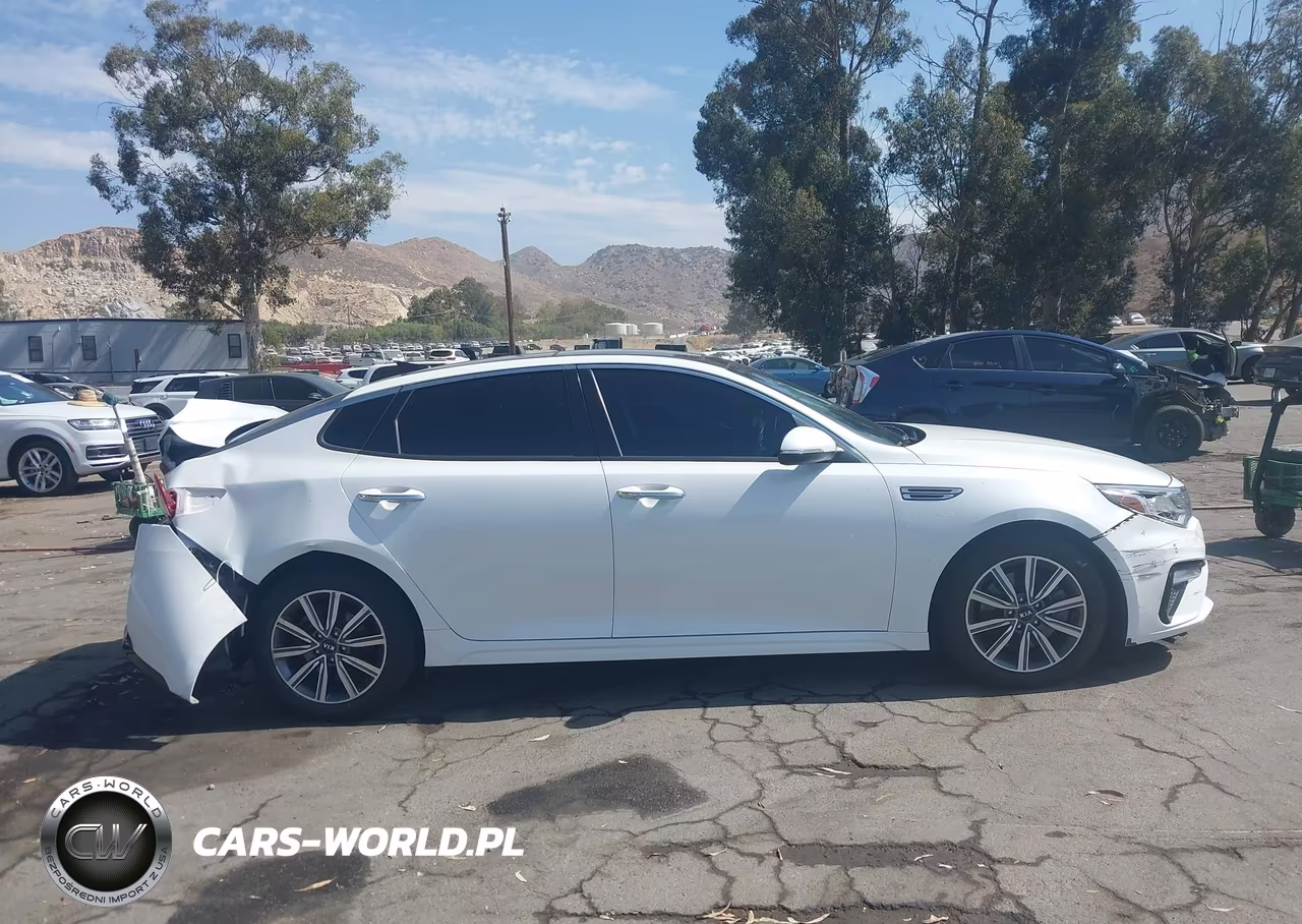 2020 Kia Optima Ex Premium VIN:5XXGU4L12LG409098 - 12