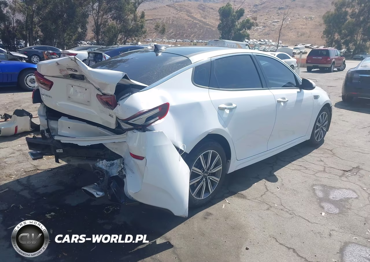 2020 Kia Optima Ex Premium VIN:5XXGU4L12LG409098 - 4