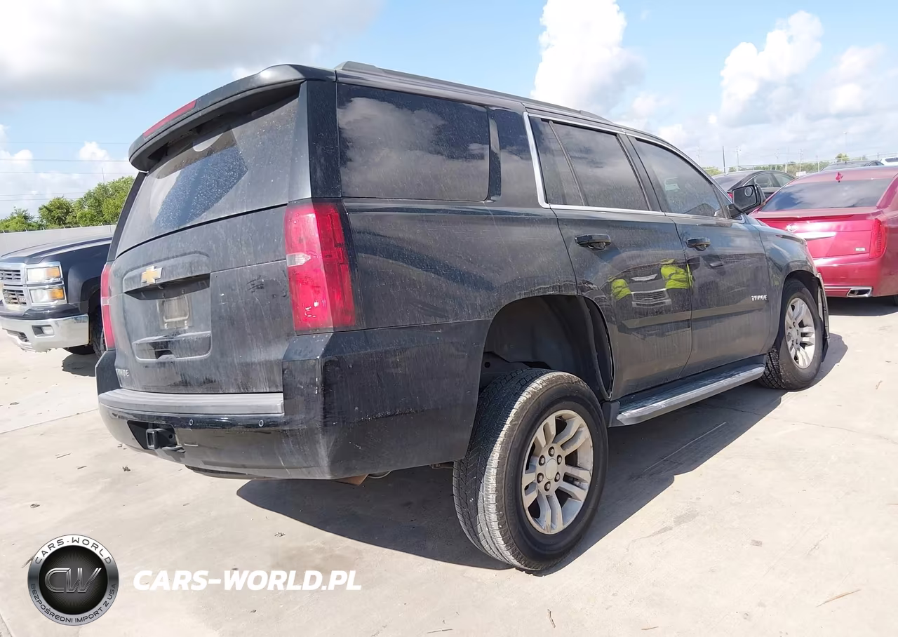 2018 Chevrolet Tahoe Ls VIN:1GNSCAECXJR139338 - 4