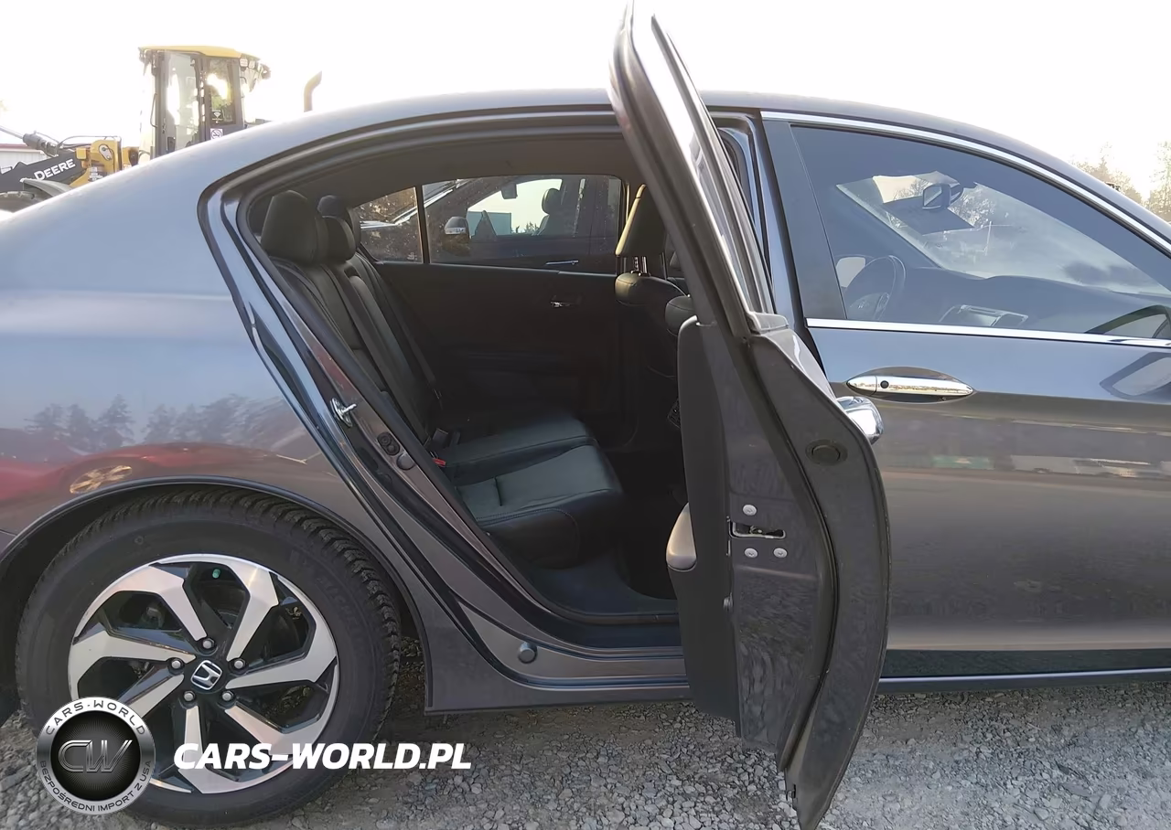 2017 Honda Accord Ex-L VIN:1HGCR2F84HA164063 - 8