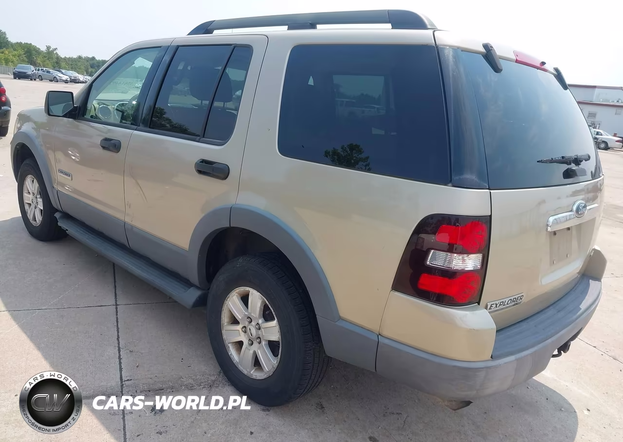 2006 Ford Explorer Xlt VIN:1FMEU73E86UA93020 - 3