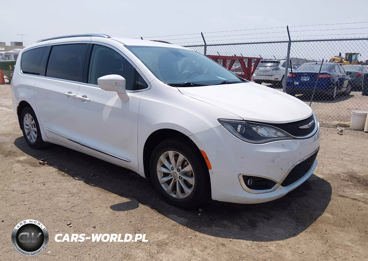 2018 Chrysler Pacifica Touring L – zdjęcie 1 z 16