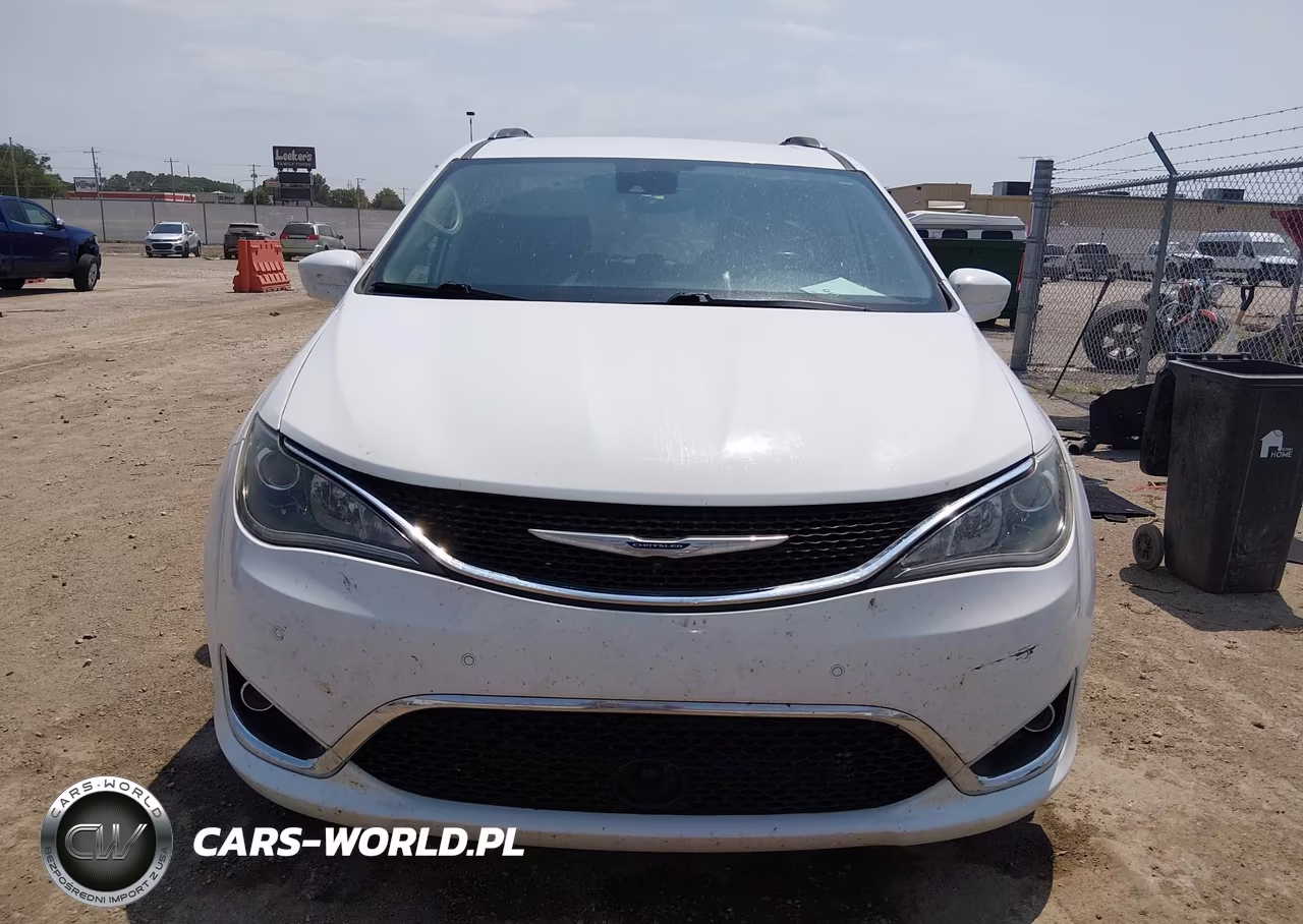 2018 Chrysler Pacifica Touring L VIN:2C4RC1BG5JR182266 - 12