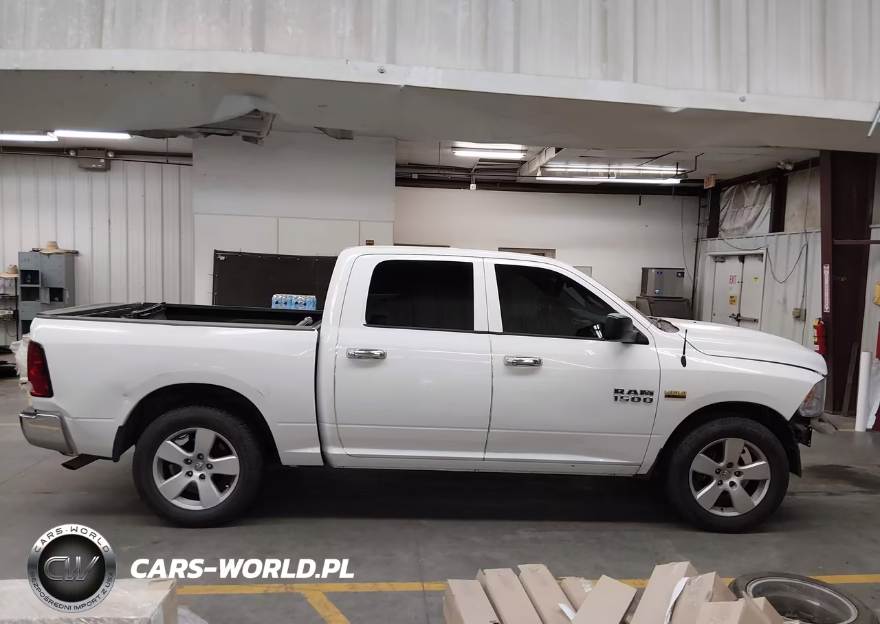 2015 Ram 1500 Tradesman VIN:1C6RR6KT1FS605351 - 13