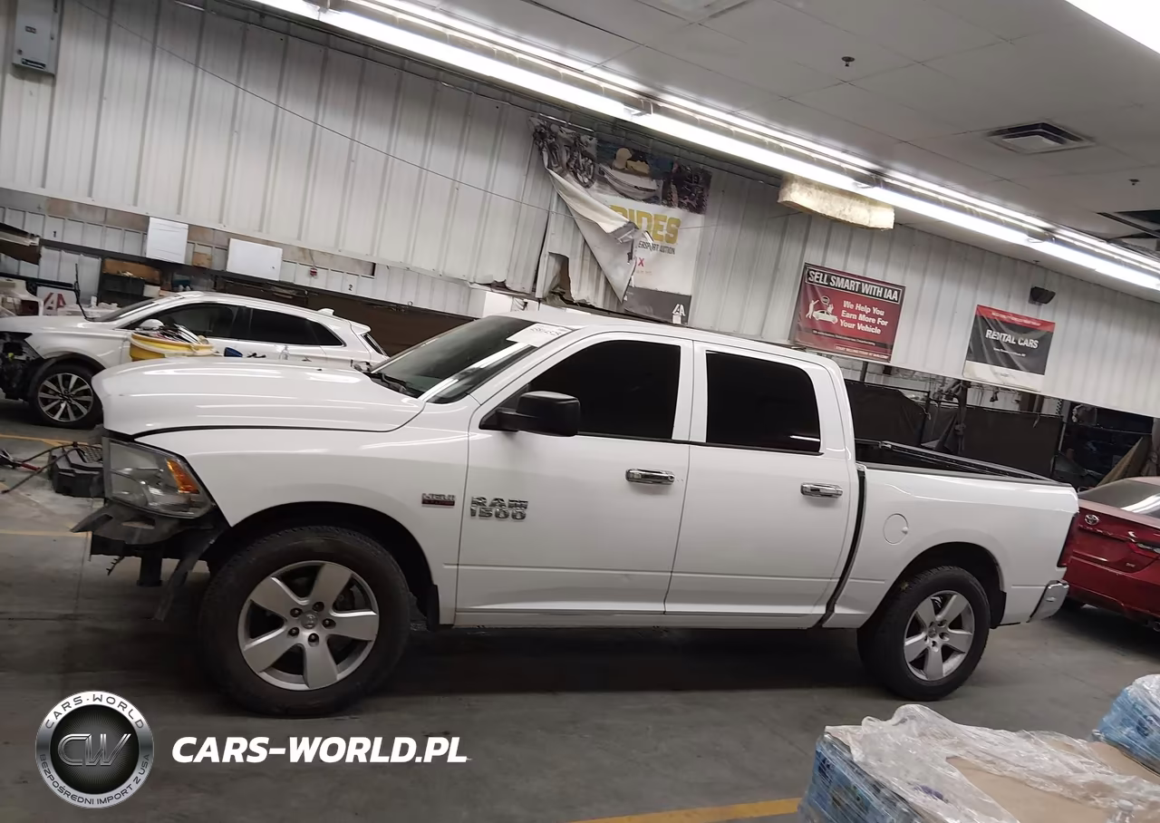2015 Ram 1500 Tradesman VIN:1C6RR6KT1FS605351 - 14