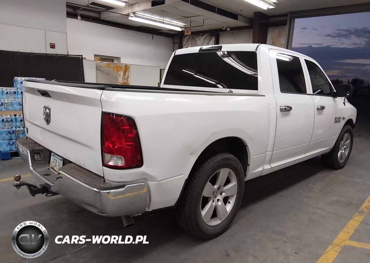 2015 Ram 1500 Tradesman VIN:1C6RR6KT1FS605351 - 4