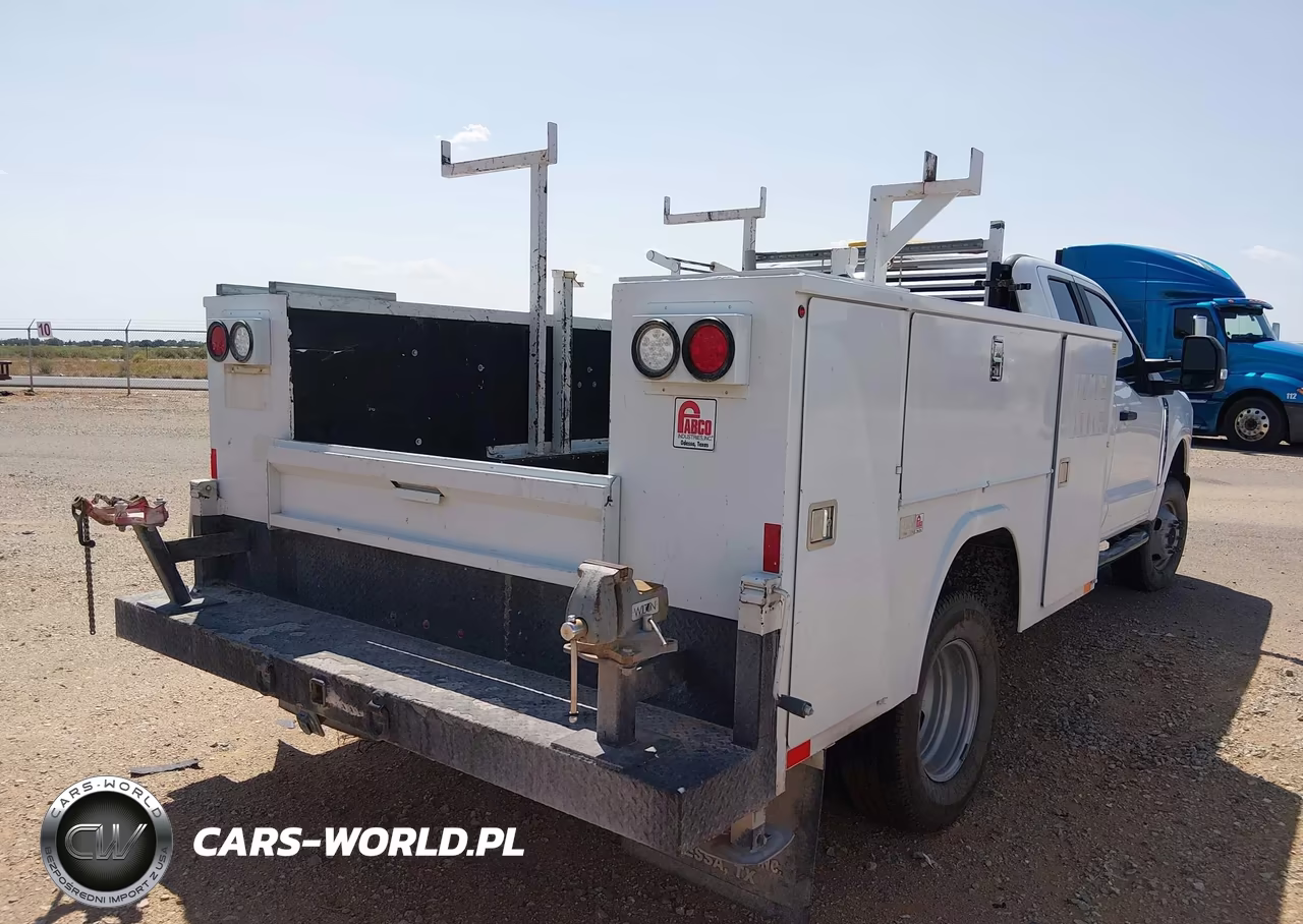2024 Ford F-350 Chassis Xl VIN:1FD8X3HN6REE68018 - 4