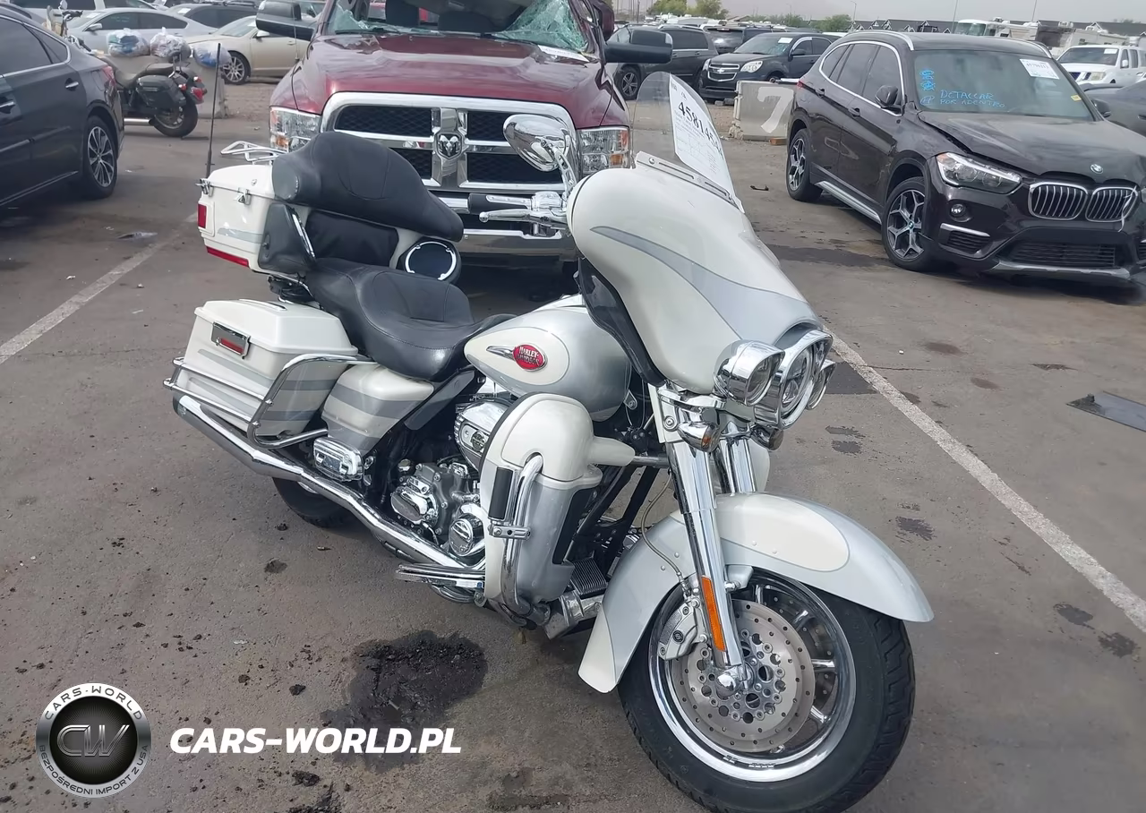 2008 Harley-Davidson Flhtcuse3 – zdjęcie 1 z 13