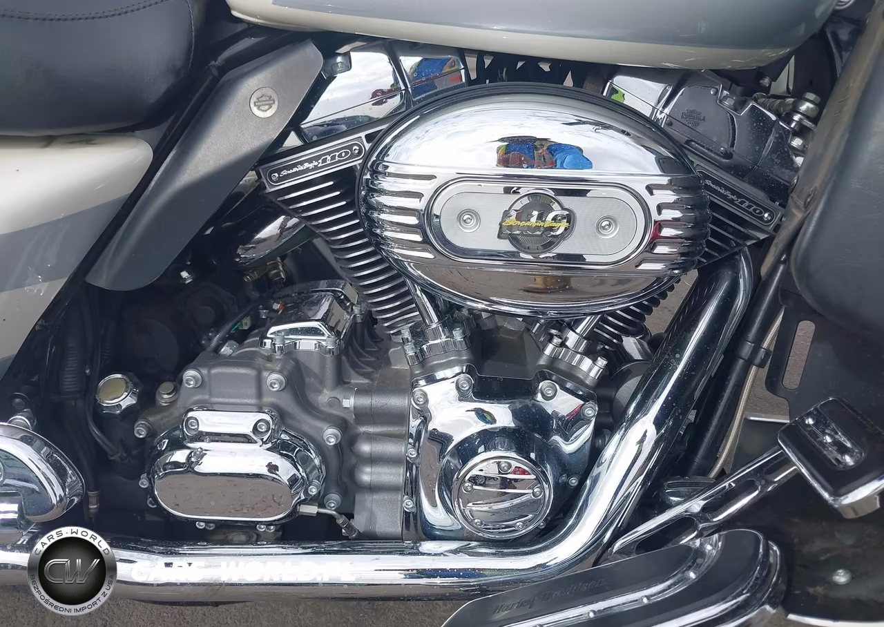 2008 Harley-Davidson Flhtcuse3 VIN:1HD1PR8148Y959575 - 8