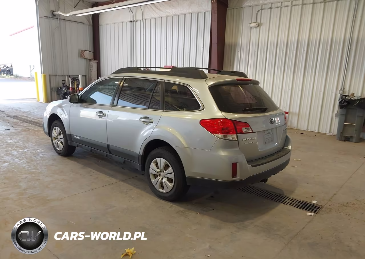 2013 Subaru Outback 2.5I VIN:4S4BRCAC4D3211839 - 3