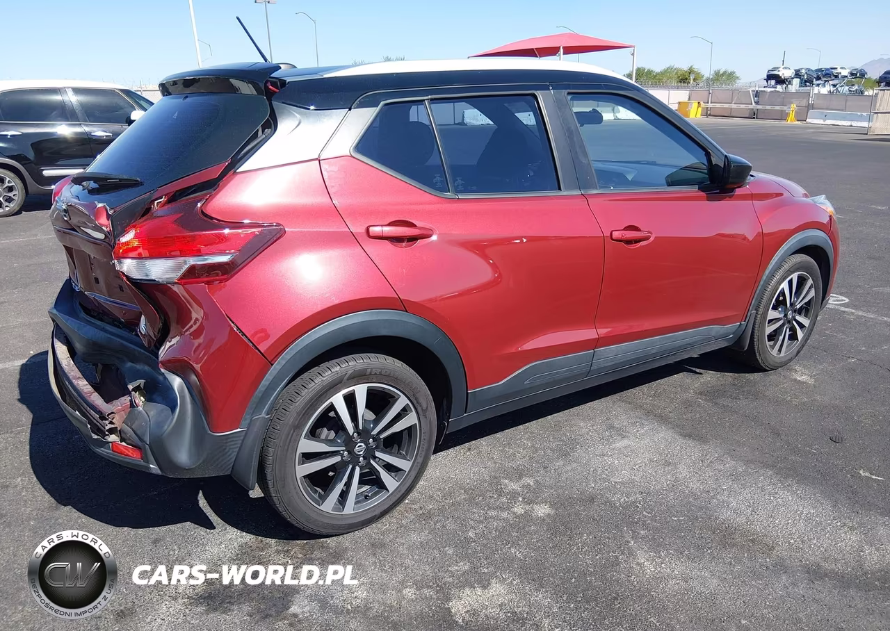 2019 Nissan Kicks Sv VIN:3N1CP5CU6KL543298 - 4