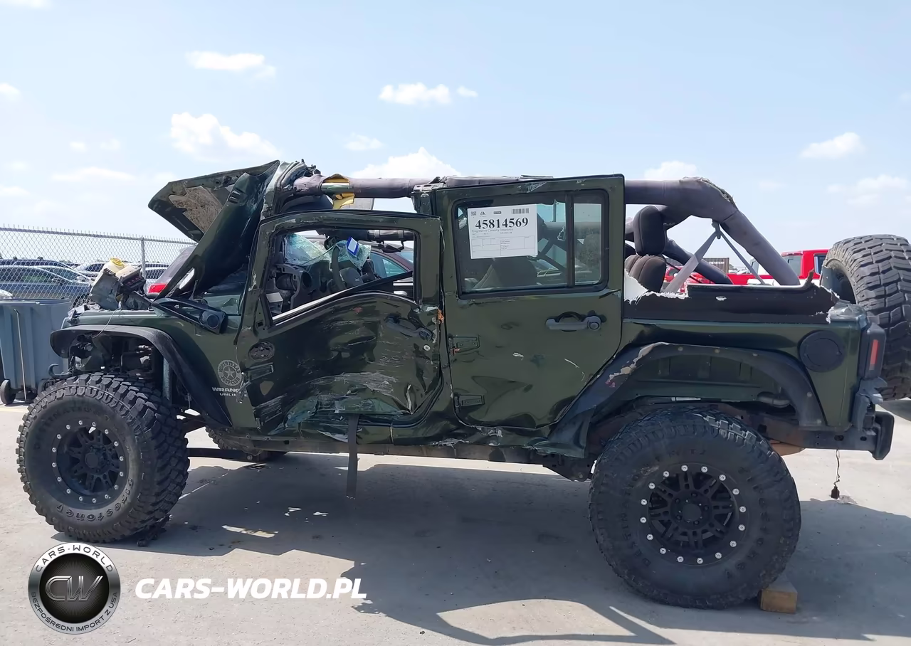 2007 Jeep Wrangler Unlimited X VIN:1J4GB39177L102033 - 14