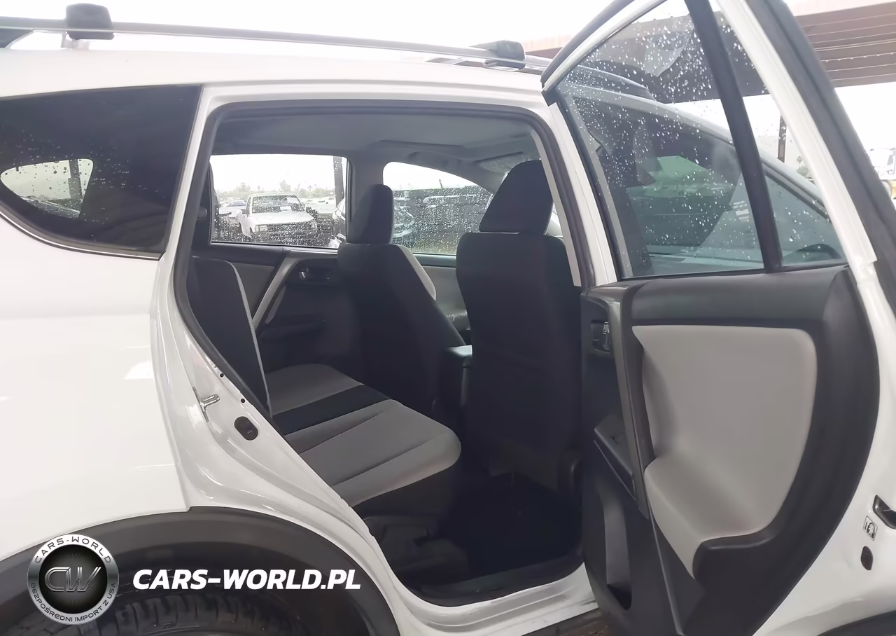 2018 Toyota Rav4 Xle VIN:2T3WFREV5JW463444 - 8