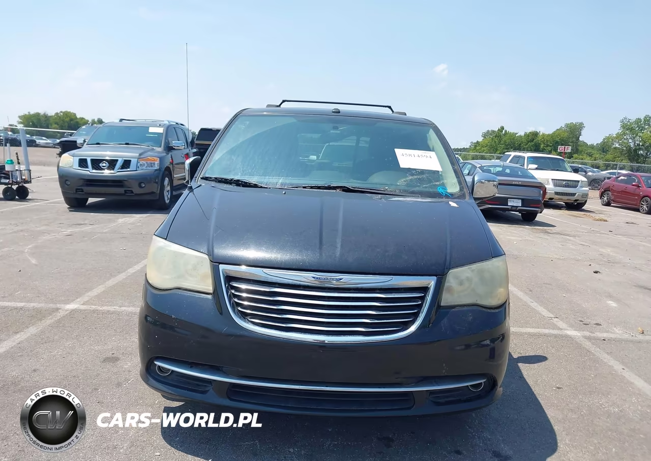2011 Chrysler Town & Country Touring-L VIN:2A4RR8DG7BR684065 - 6