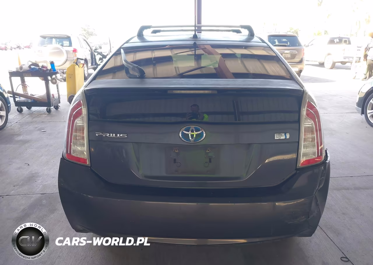 2012 Toyota Prius Two VIN:JTDKN3DU3C1554303 - 16