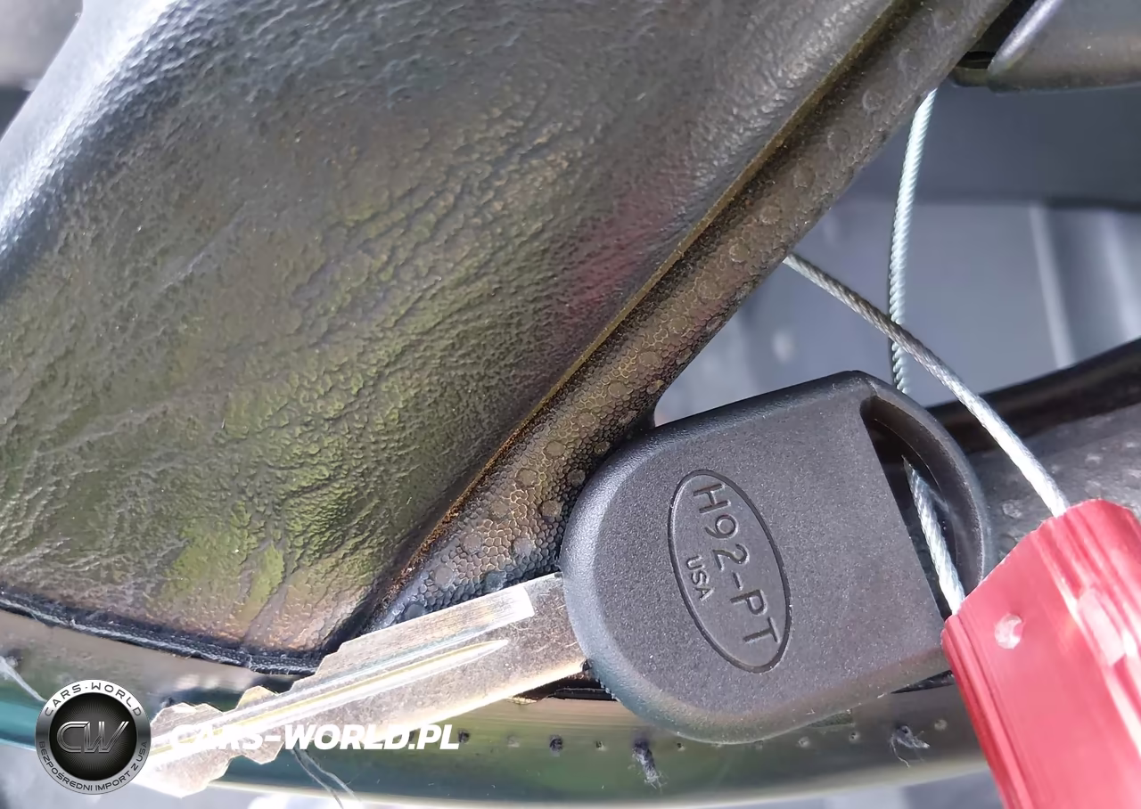 2005 Ford Escape Xls VIN:1FMYU02Z55KD75005 - 11