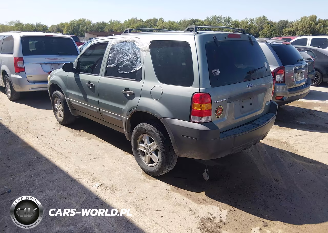 2005 Ford Escape Xls VIN:1FMYU02Z55KD75005 - 3