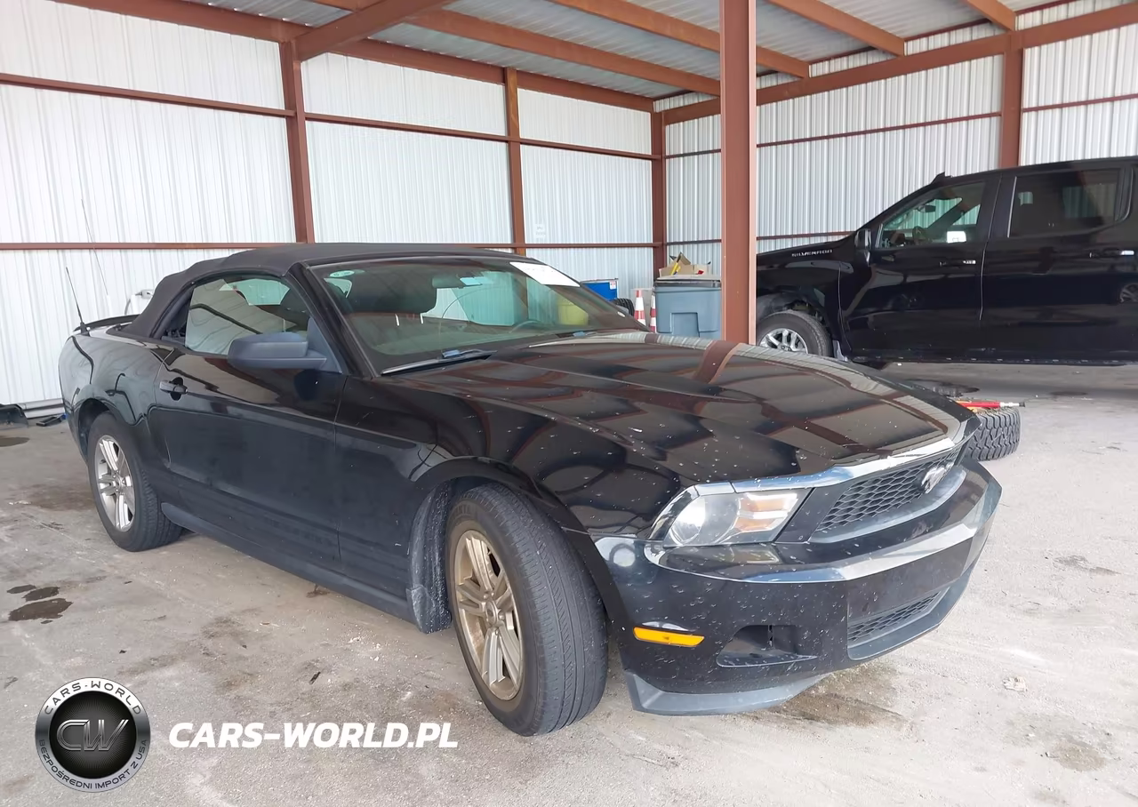 2011 Ford Mustang V6