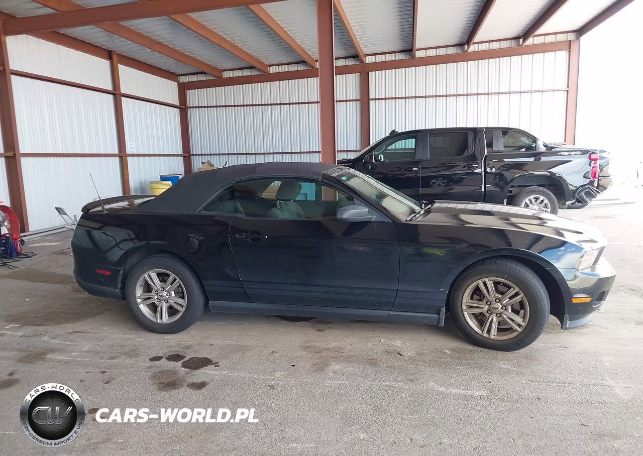 2011 Ford Mustang V6 VIN:1ZVBP8EM2B5153111 - 12