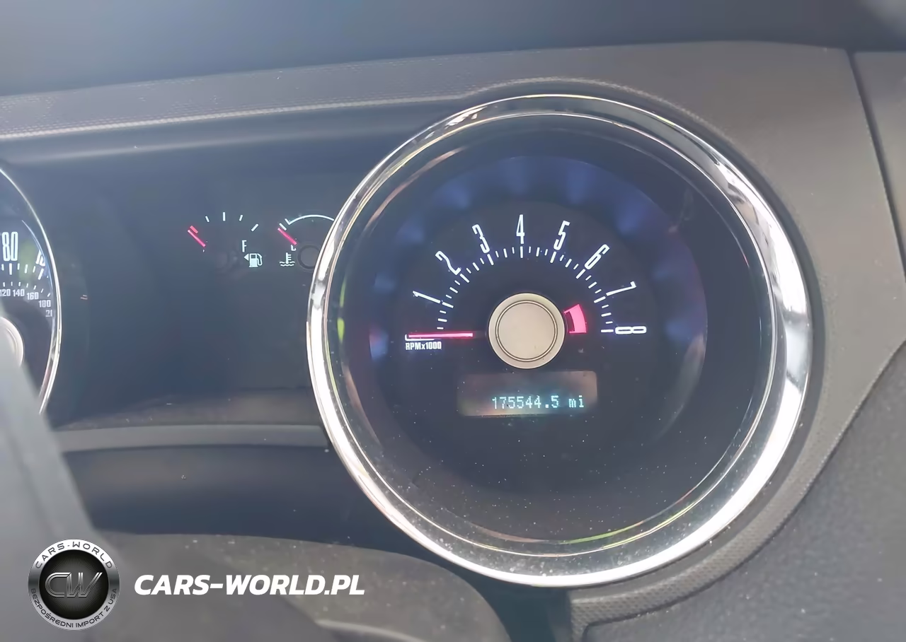 2011 Ford Mustang V6 VIN:1ZVBP8EM2B5153111 - 7