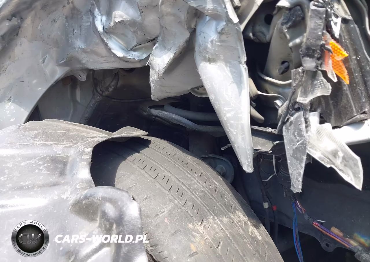 2015 Toyota Prius Two VIN:JTDKN3DU1F1928475 - 17