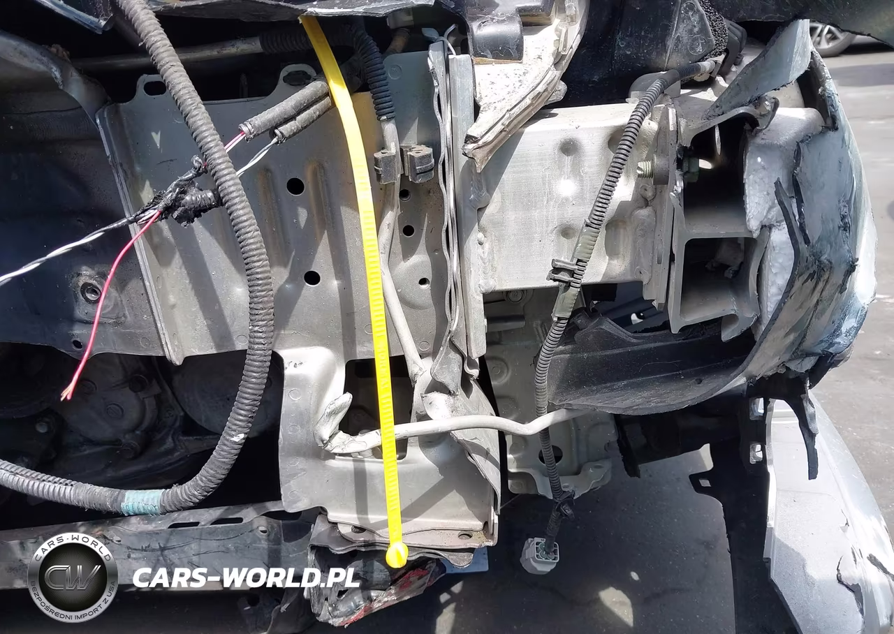 2015 Toyota Prius Two VIN:JTDKN3DU1F1928475 - 18
