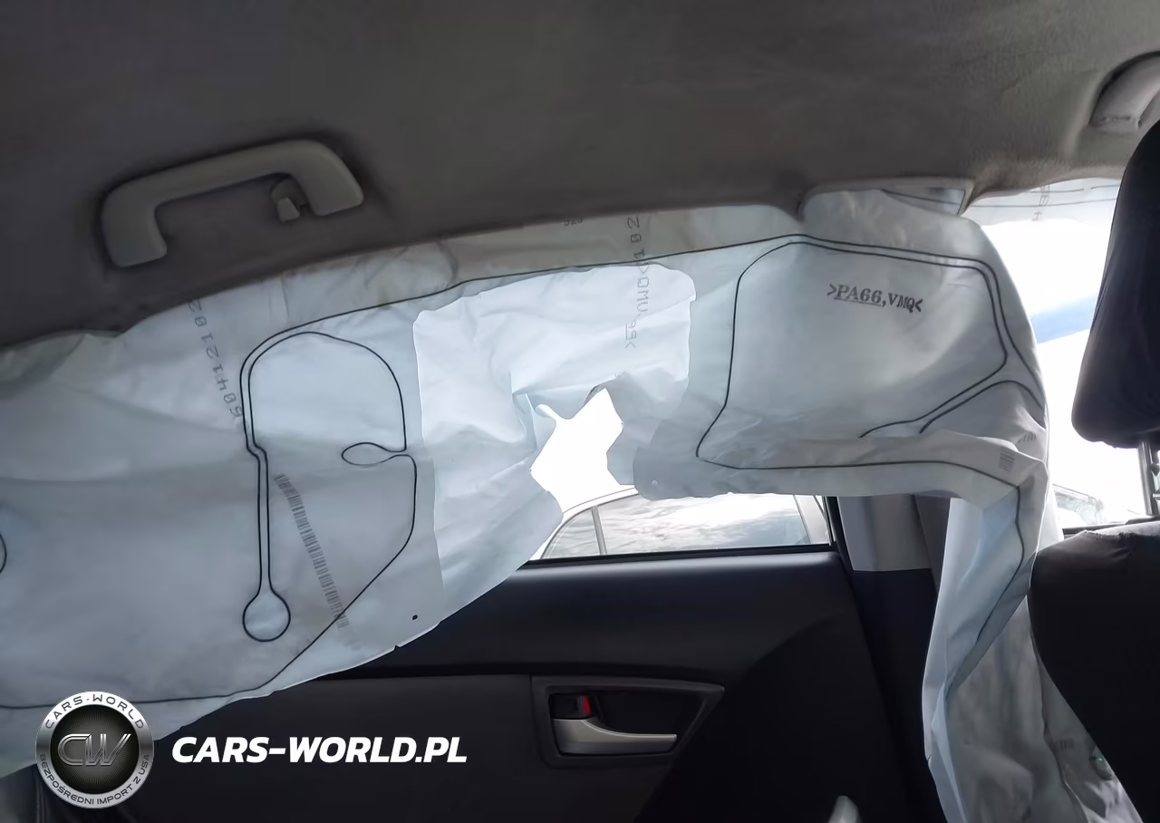 2015 Toyota Prius Two VIN:JTDKN3DU1F1928475 - 20