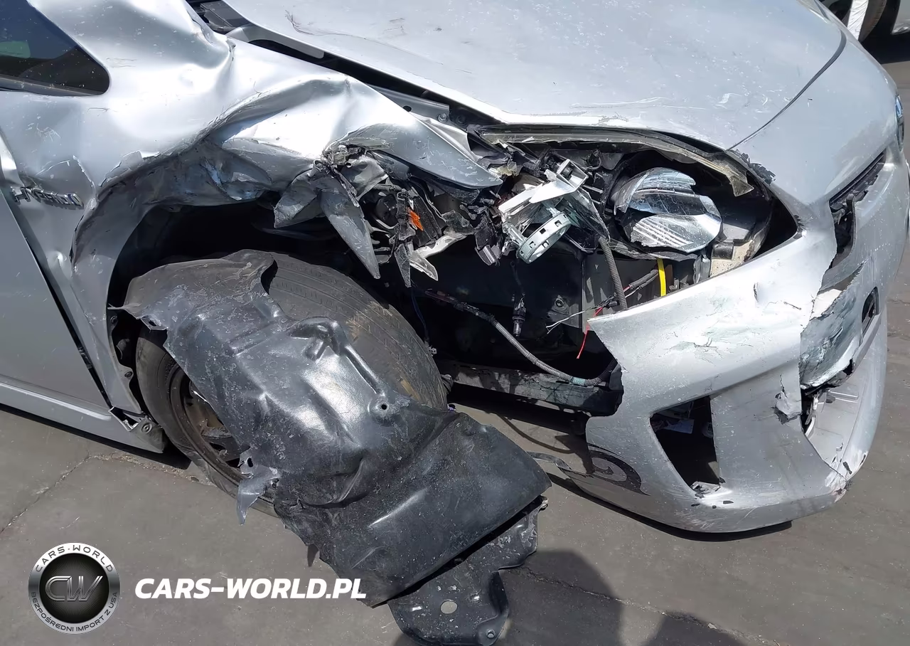 2015 Toyota Prius Two VIN:JTDKN3DU1F1928475 - 6