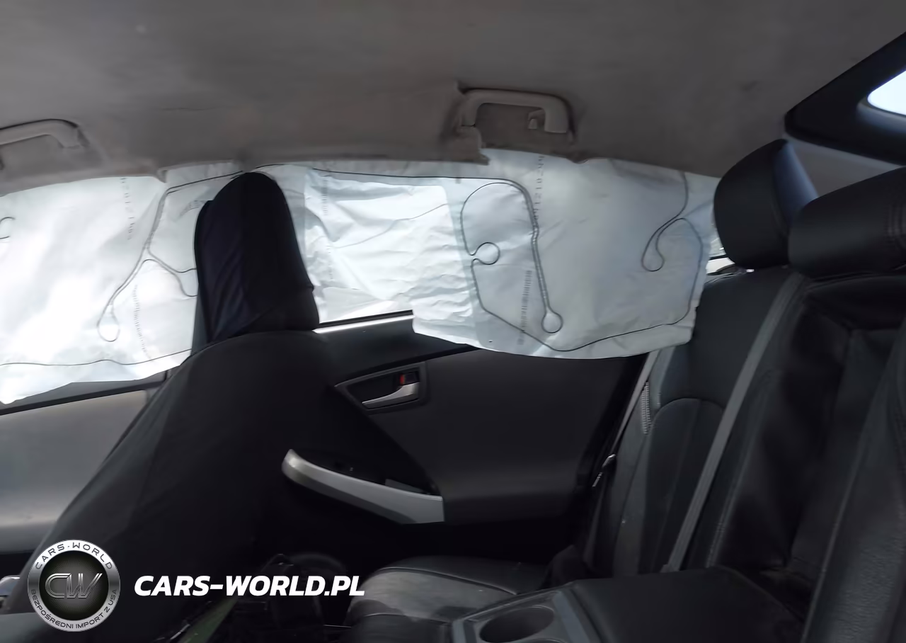 2015 Toyota Prius Two VIN:JTDKN3DU1F1928475 - 8