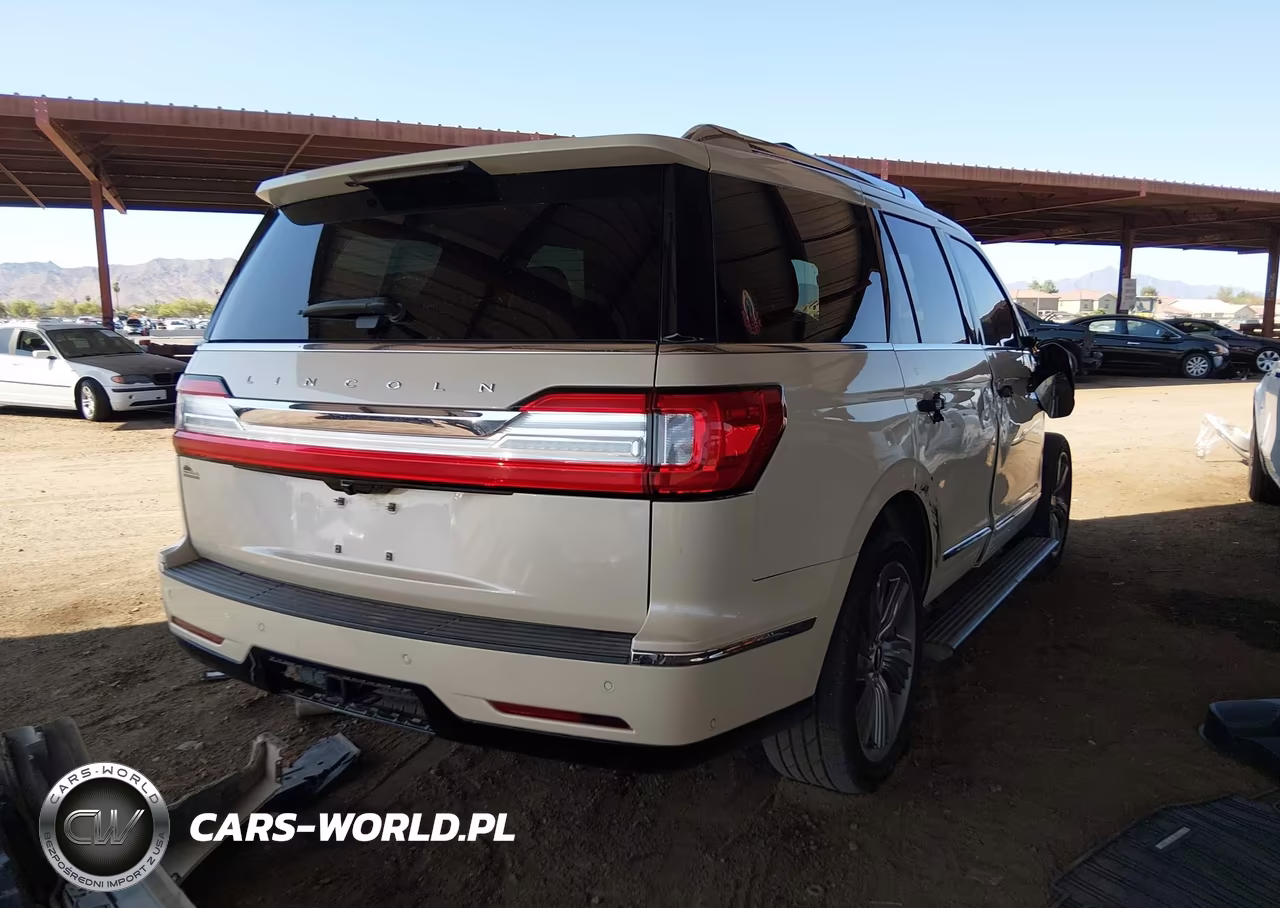 2018 Lincoln Navigator Reserve VIN:5LMJJ2LT9JEL07201 - 4