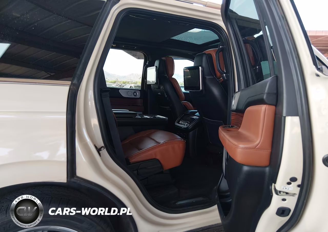 2018 Lincoln Navigator Reserve VIN:5LMJJ2LT9JEL07201 - 8