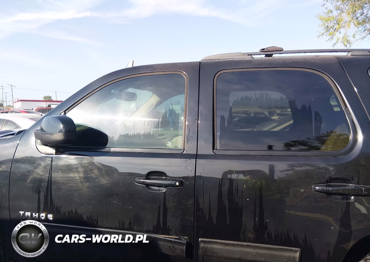 2011 Chevrolet Tahoe Lt VIN:1GNSCBE0XBR310456 - 14