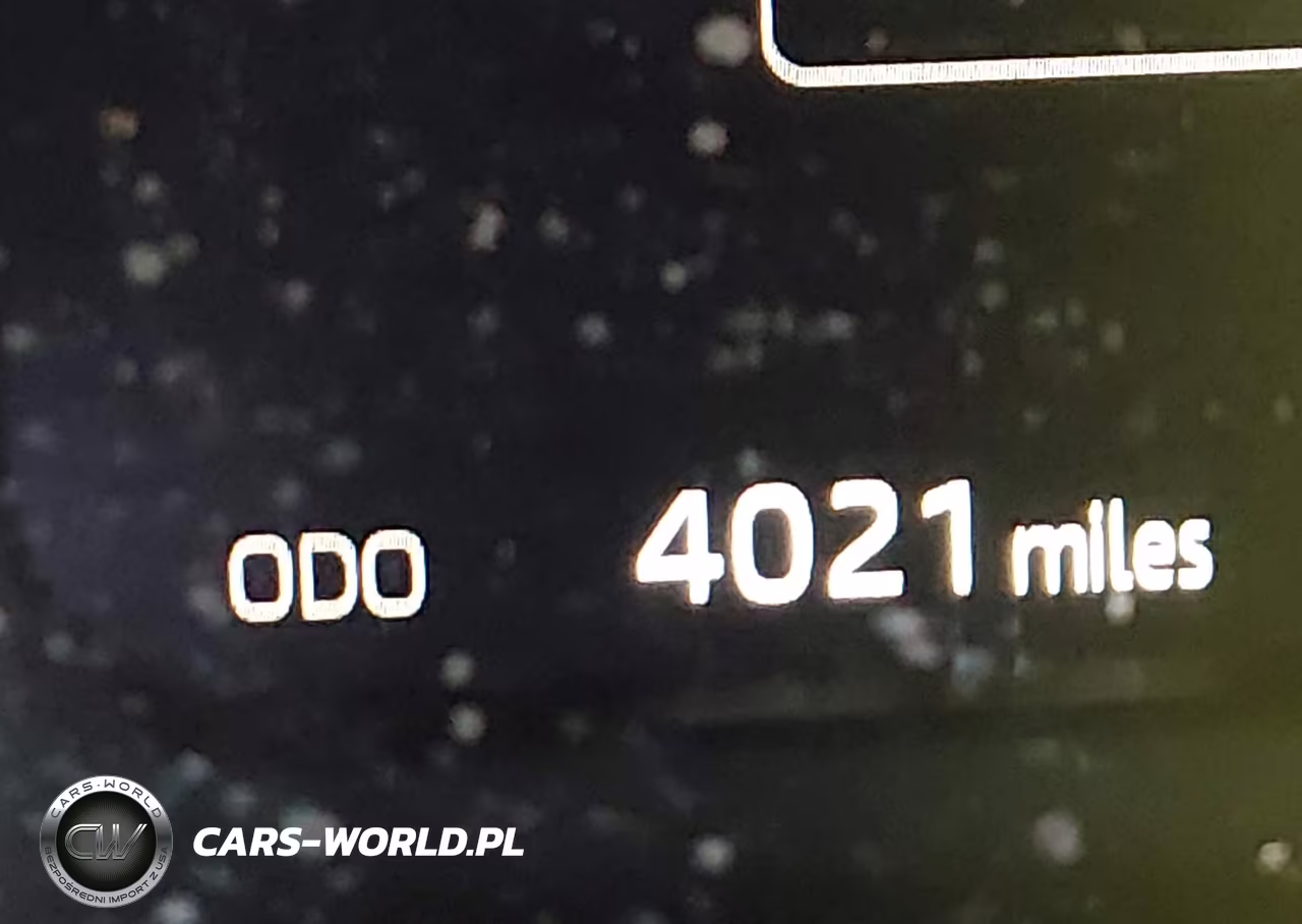 2025 Toyota Tundra Platinum VIN:5TFWA5DBXSX305290 - 18