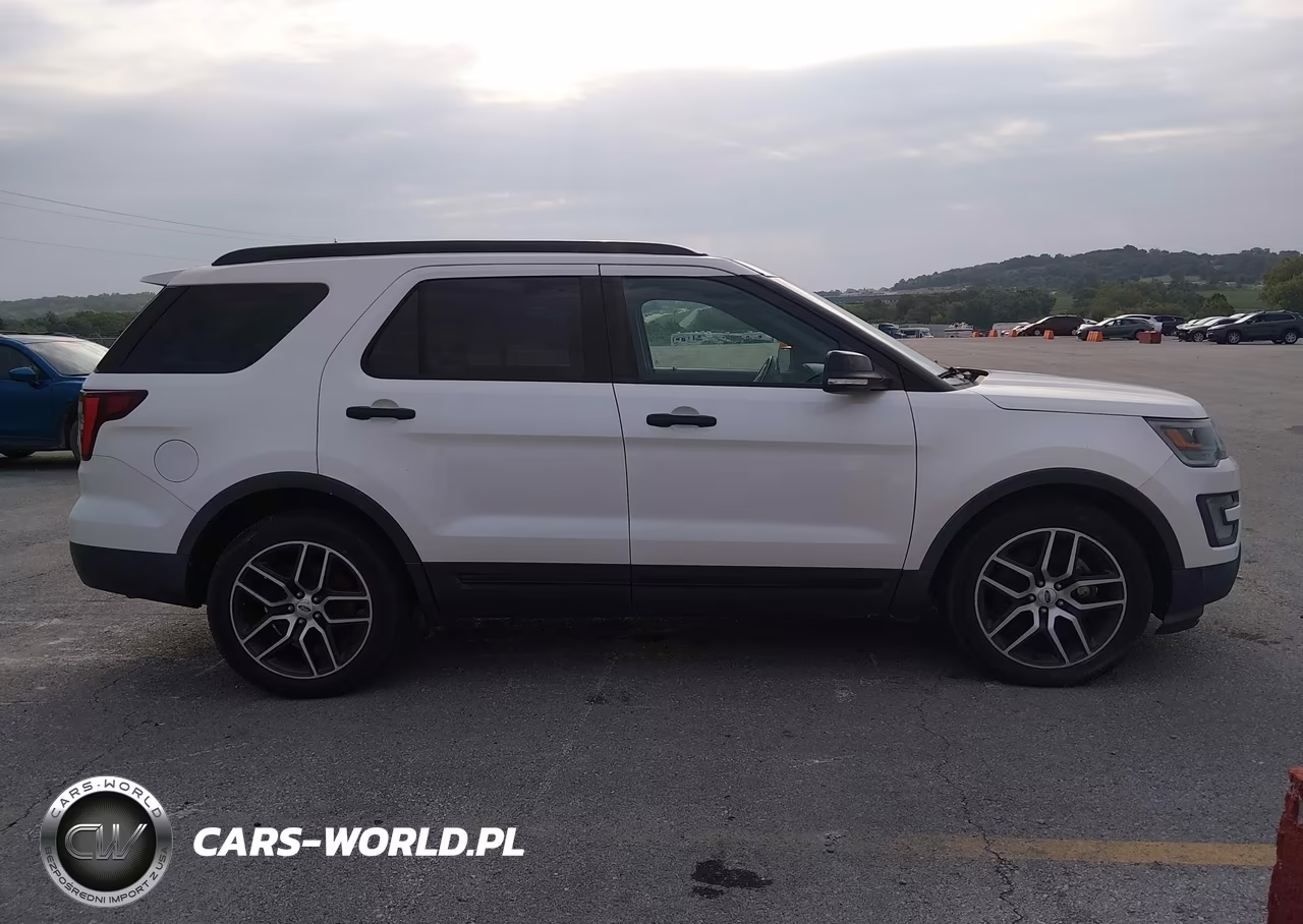 2016 Ford Explorer Sport VIN:1FM5K8GT9GGC47674 - 13