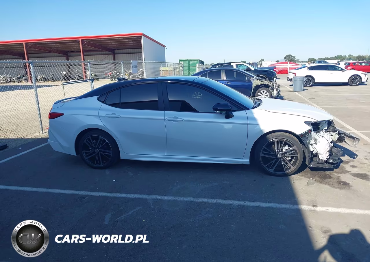 2026 Toyota Camry Xse VIN:4T1DAACK4TU304037 - 14